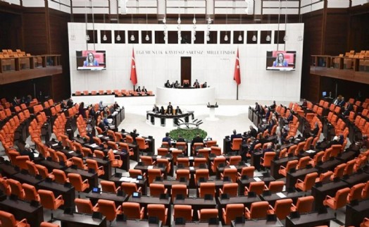 TBMM'de 'yurt dışı gezisi' tartışması: Okul saldırıları komisyonunda kriz
