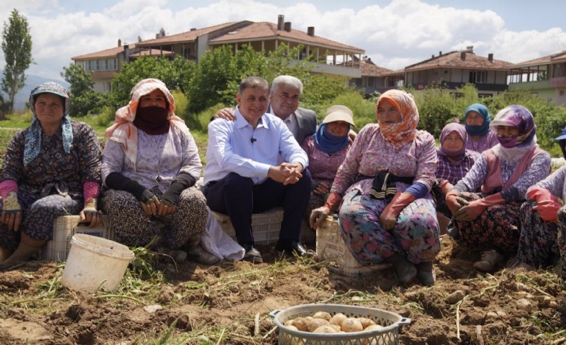 Tugay'dan yol ve asfalt sözü: Haziran'da Kiraz'da seferberlik başlıyor!