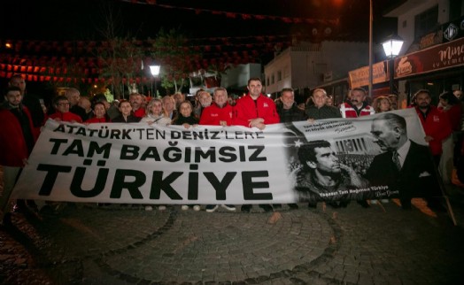 Üç fidan Güzelbahçe'de türkülerle anıldı