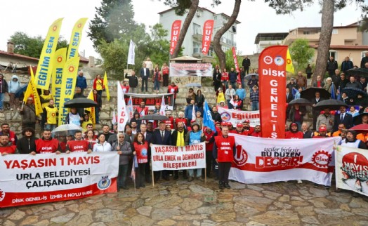 Urla'da 1 Mayıs mesajı: 'Adalet olmadan huzur olmaz'