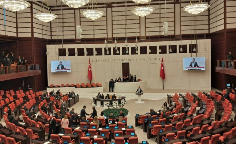 'Öcalan'a özgürlük' mitingi Meclis'i karıştırdı!