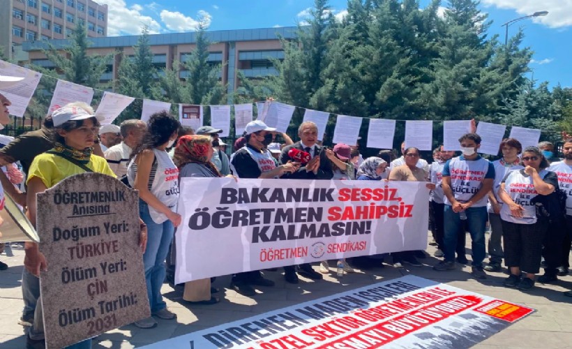 Açlık grevindeki öğretmenler MEB'e yürüdü: 'Yusuf Tekin'in 'şikayet yok' demesi karikatürdür!'