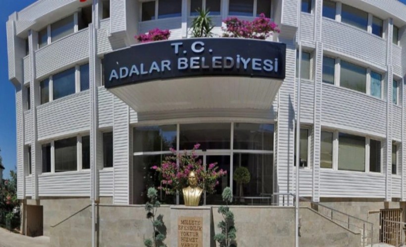 Adalar Belediyesi'ne inceleme! Mali şube 6'sı iş yeri 24 imar dosyasını inceliyor