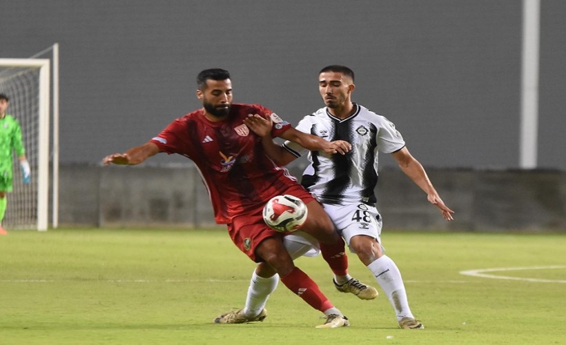 Altay'a iki oyuncudan daha ihtar