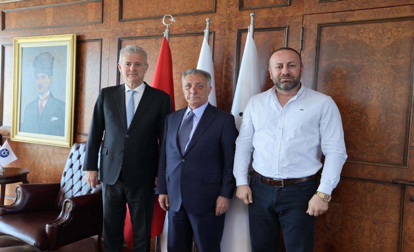 Altay'da umutlandıran zirve