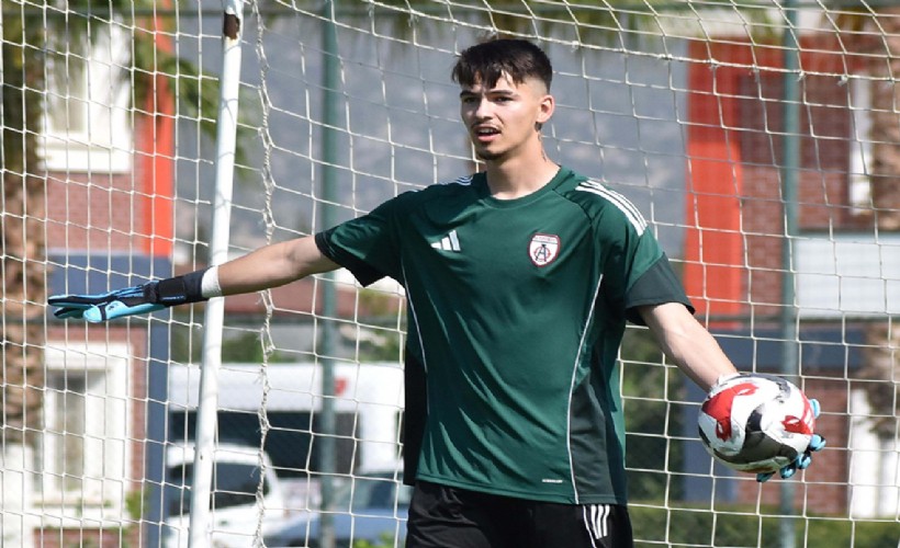 Altınordu'nun 7 penaltı kurtaran kalecisi Süper Lig'e gidiyor
