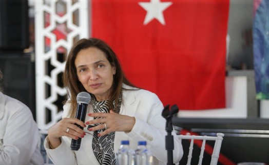 Başkan Ünsal Karşıyaka’yı halkla birlikte yönetiyor