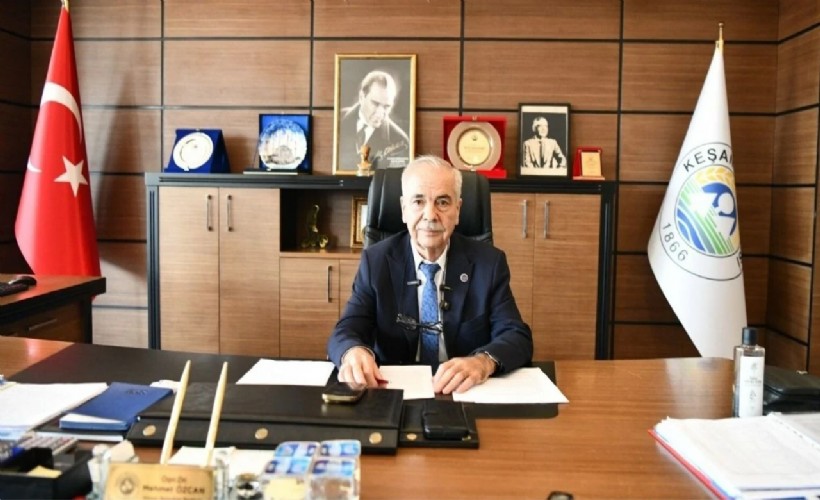 Bir belediye başkanı daha CHP'den istifa etti
