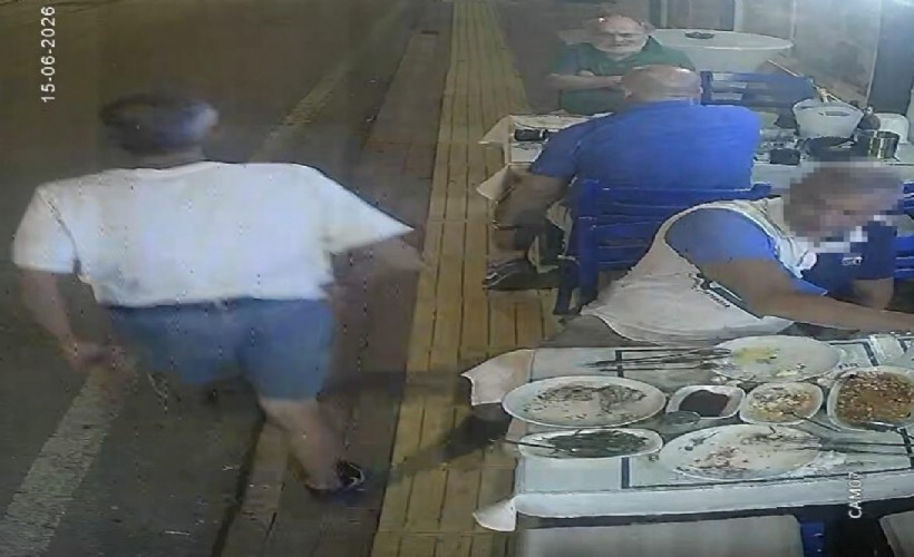 Bodrum'da hesabı ödemeden kaçış anı kamerada!