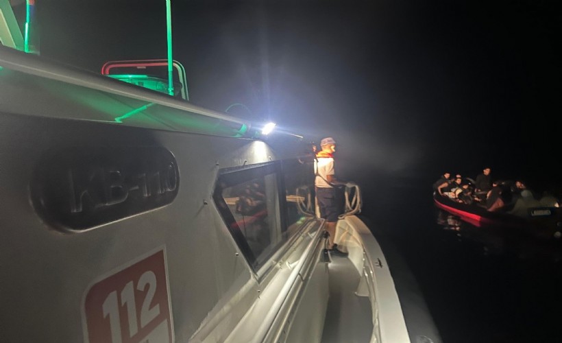 Bodrum'da yardım talep eden 32 kaçak göçmen kurtarıldı