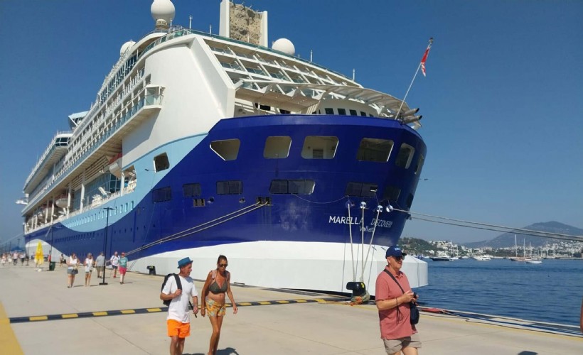 Bodrum'a kruvaziyerle 1790 turist geldi