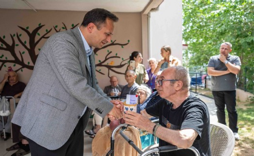 Bornova'da Babalar Günü'nde kuşaklar buluştu
