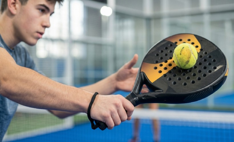 Bostanlı Sahili’ne yeni padel kortları geliyor