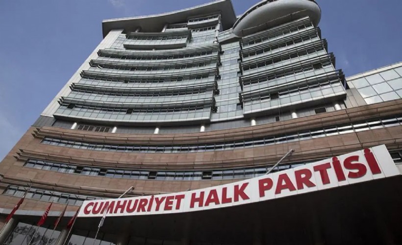 CHP Genel Merkezi'ne kapılar kilitlendi