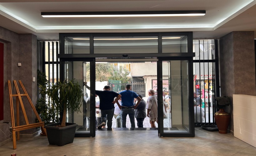 CHP İzmir'de son durum: Nöbet bitti, fotoğraflar indirildi!