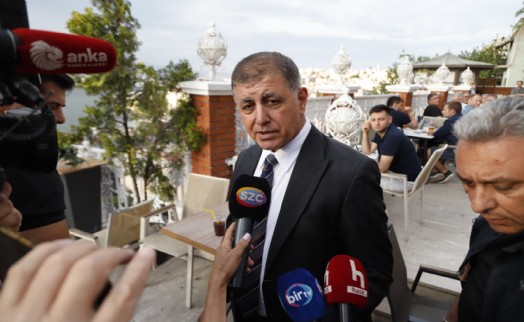 Cemil Tugay CHP'den istifa etti!