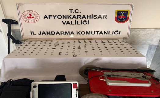Definecileri jandarma yakaladı!