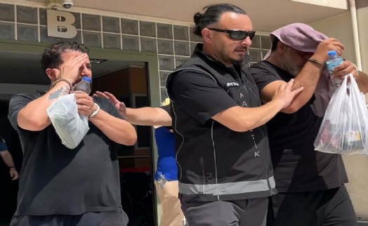 Ev sahibi, eşi ve misafiri zehir taciri çıktı! Tutuklandılar