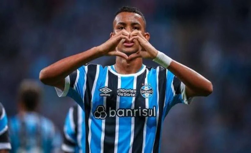 Göztepe'de Rhaldney gidiyor Henrique hedefte