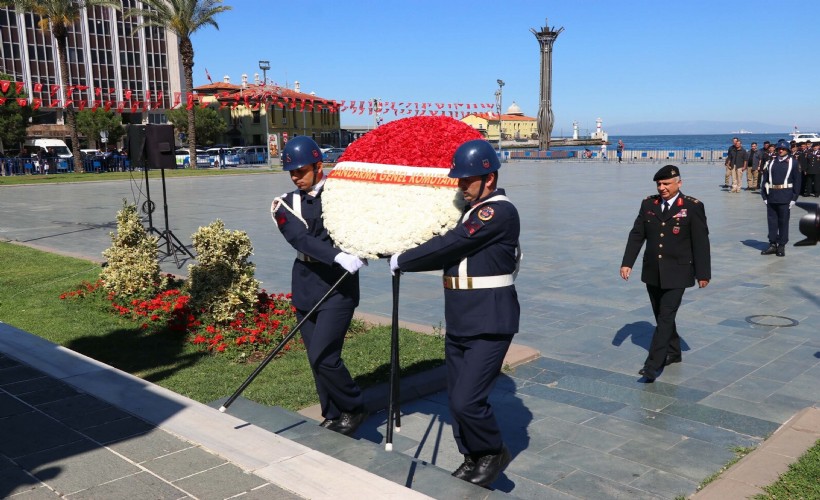 İzmir'de Jandarma 100'ncü yılını kutladı