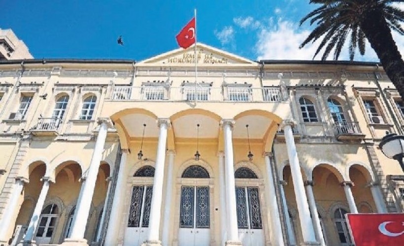 İzmir'de bürokrasi depremi: 6 ilçenin kaymakamı değişti!