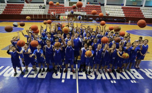 İzmir'de spor okulları kapılarını açıyor!