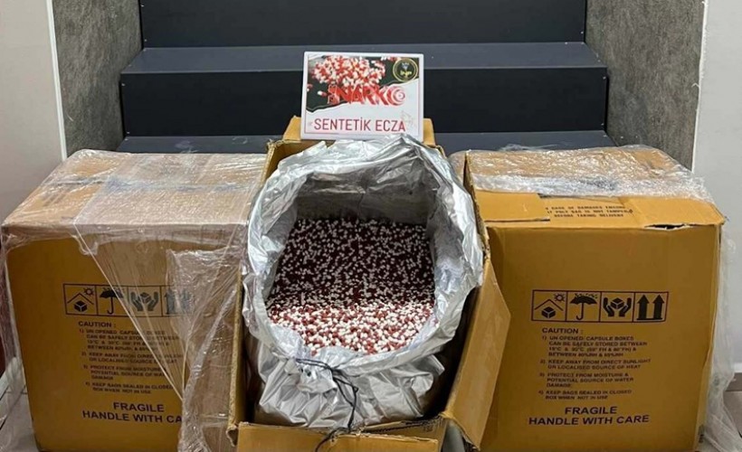 İzmir'de uyuşturucu operasyonu; 2 tutuklama