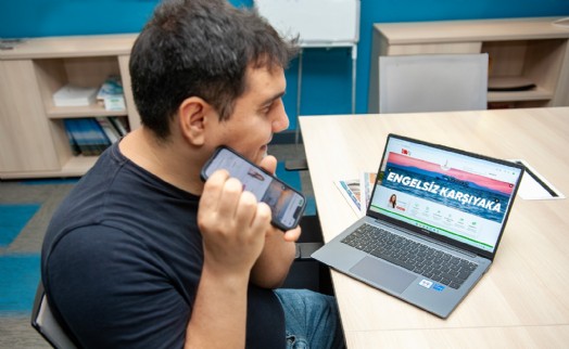 Karşıyaka Belediyesi'nden öncü hizmet: Yapay zeka ile ‘engelsiz' internet sitesi