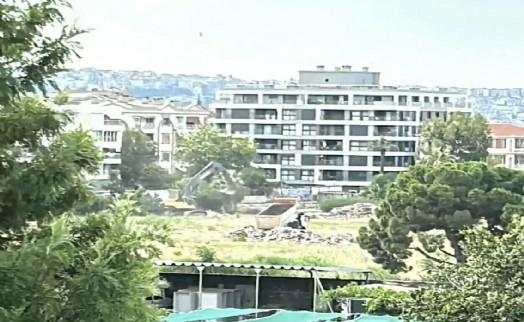Karşıyaka'nın yeni stadında ilk kazma vuruldu!