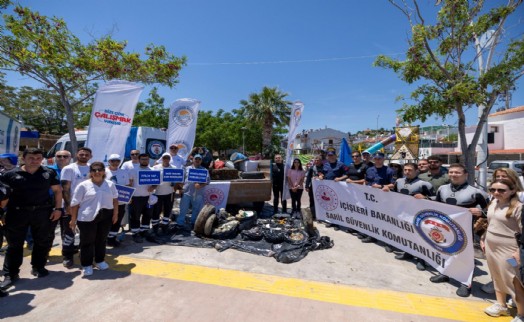 Kocakum Plajı'nda çevre temizliği