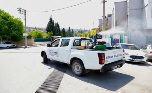 Konak'ta sivrisineklere karşı ilaçlama seferberliği