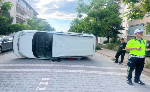 Kütahya'da trafik kazası; 2 yaralı