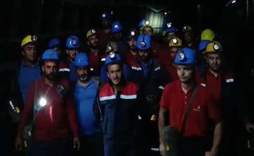 Yer altında açlık grevi yapan madencilerden haber alınamıyor! Sendikadan uyarı