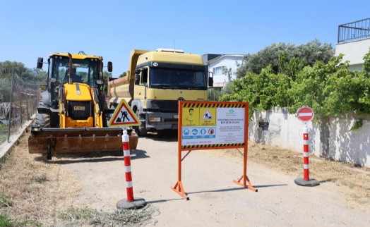 Menemen'de doğalgaz seferberliği başladı: İlk kazma Emiralem'de vuruldu