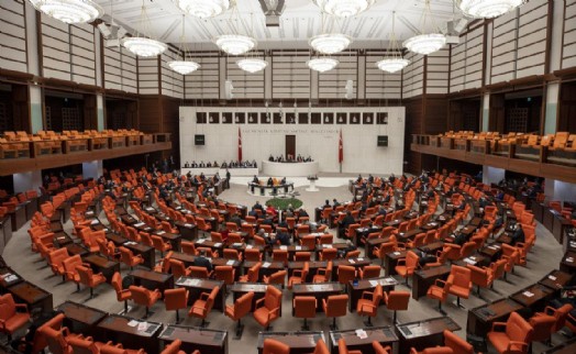 Mülakat önergesi AK Parti-MHP oyları ile reddedildi