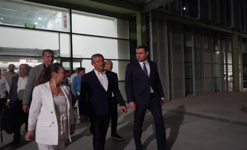 Özgür Özel İzmir programı için kente giriş yaptı!