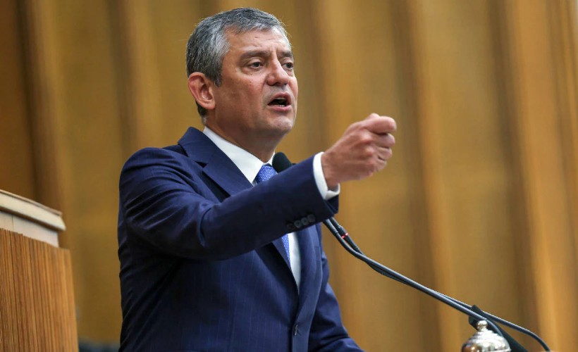 Özgür Özel: Mesele seradaki teyze ile Erdoğan arasındadır!