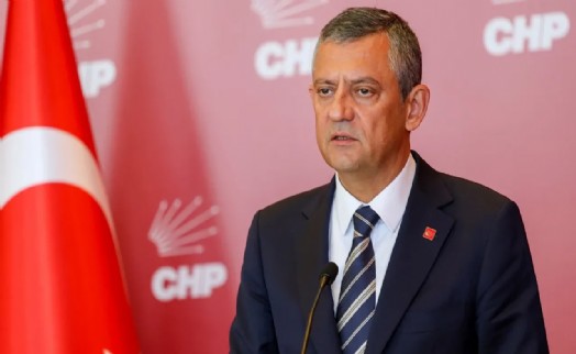 Özgür Özel'in Manisa ekibine operasyon: İki kişi gözaltına alındı!