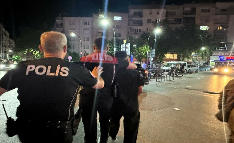 Polis denetiminden kaçamadı: Üzerinden uyuşturucu ve pala çıktı
