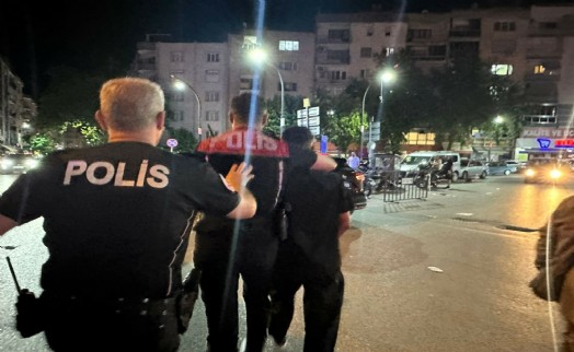 Polis denetiminden kaçamadı: Üzerinden uyuşturucu ve pala çıktı