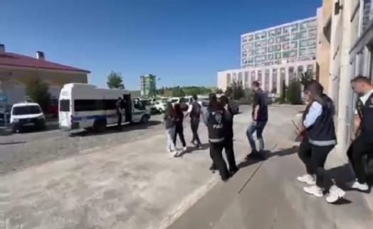 Siber ekiplerinden bahis baskını: 5 tutuklama