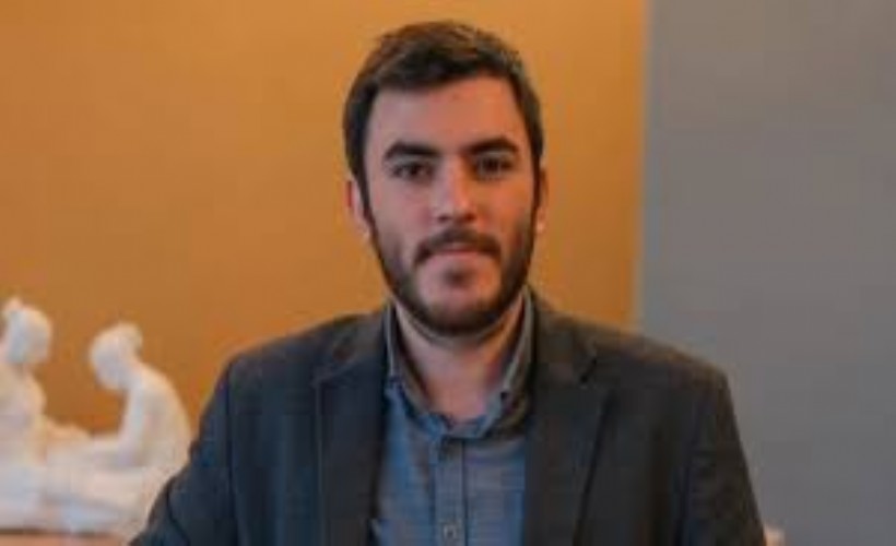 Tahliye edilen Gazeteci İsmail Arı’dan ilk açıklama: ‘Hukuksuzlukları haber yapmaya devam edeceğim’