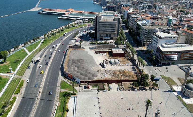 AK Parti'den Bağımsız Tugay'a 'hizmet binası' çıkışı: 4 yıl geçti İzmir hala bekliyor!