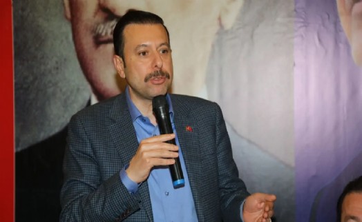 AK Partili Kaya'dan Büyükşehir'e 'şoför' salvosu: Bu araba yolda kalıyor, bir türlü ilerlemiyor!