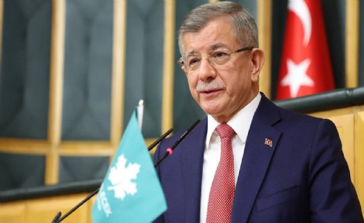 Ahmet Davutoğlu siyaseti bıraktı! Gelecek Partisi feshedildi