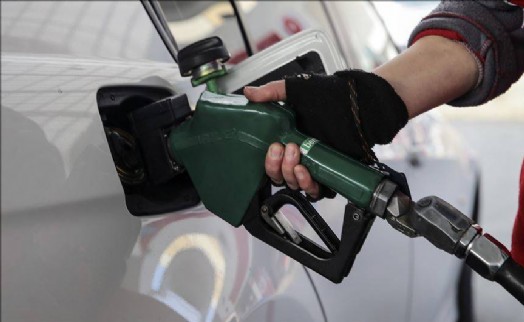 Akaryakıtta zam yağmuru sürüyor... Motorin 78 lirayı aştı!