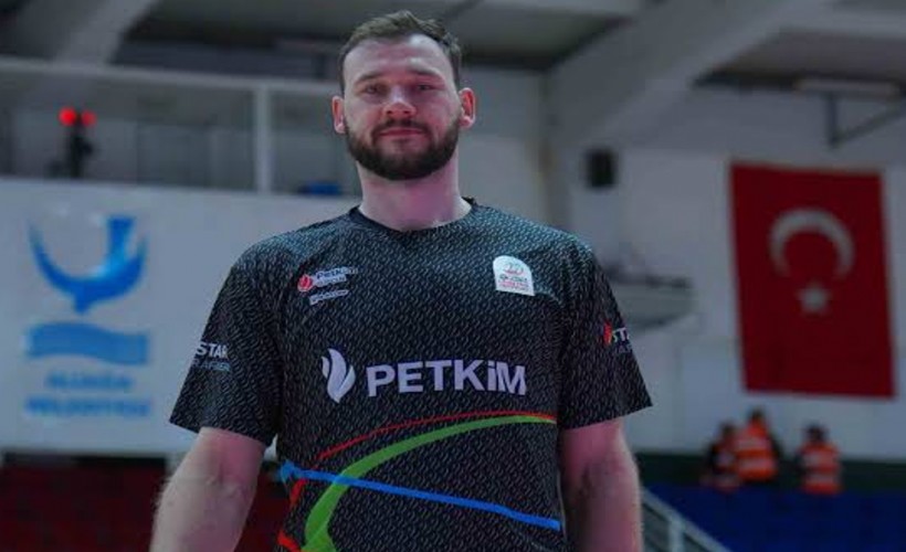 Aliağa Petkimspor'da Martynas Sajus ile yollar ayrıldı