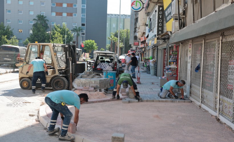 Alsancak sokakları yenilenmeye devam ediyor