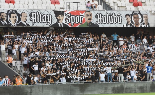 Altay'da gündem ihtar çeken futbolcular