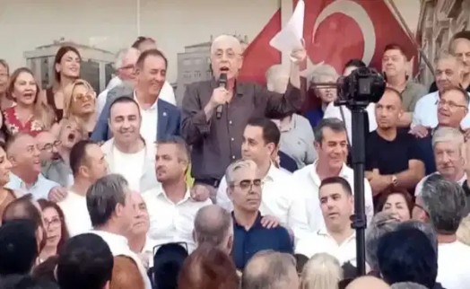 Antalya'da toplu istifa: CHP'nin eski il başkanı ve Pikaçu da aralarında